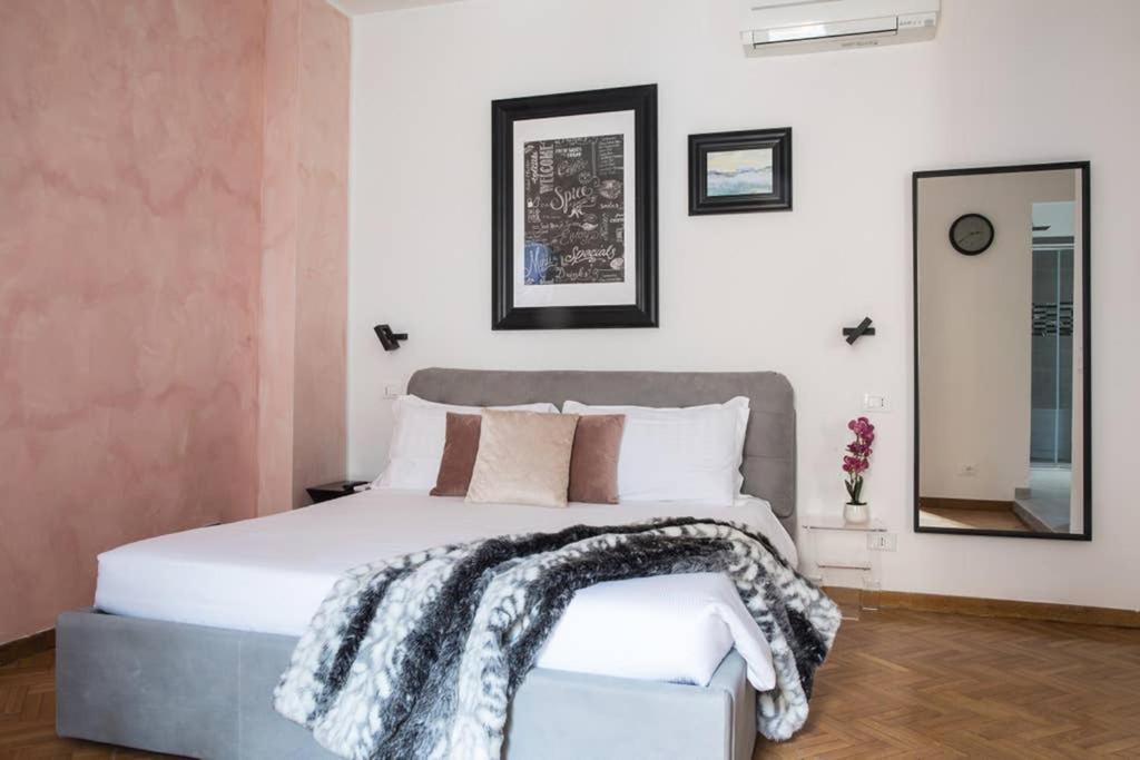 Pink Intimate Jacuzzi Suite Trastevere - Top Collection Rom Exterior foto